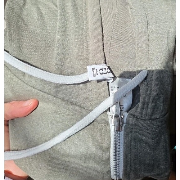 divided h&m womens Medium long sleeve full zip hooded Green sweater - Picture 10 of 10